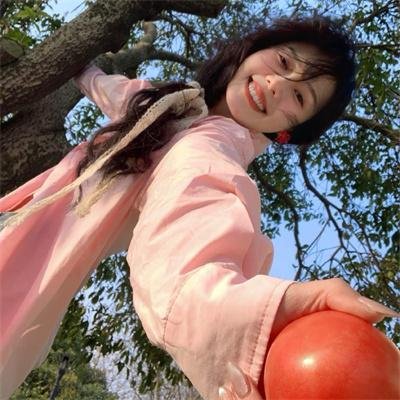 27件礼服的秘密